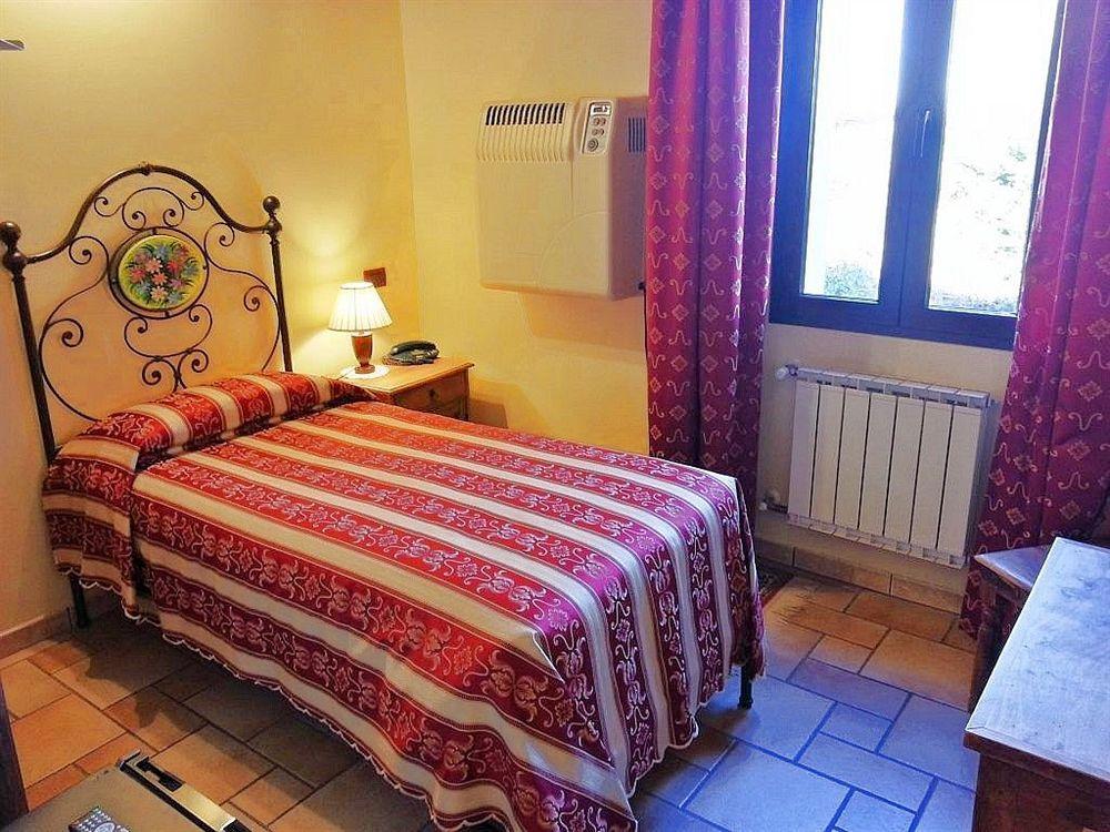Hotel Antico Casale Vigarano Mainarda Extérieur photo