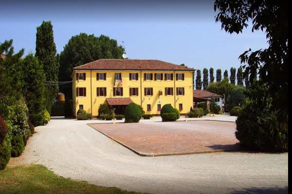 Hotel Antico Casale Vigarano Mainarda Extérieur photo